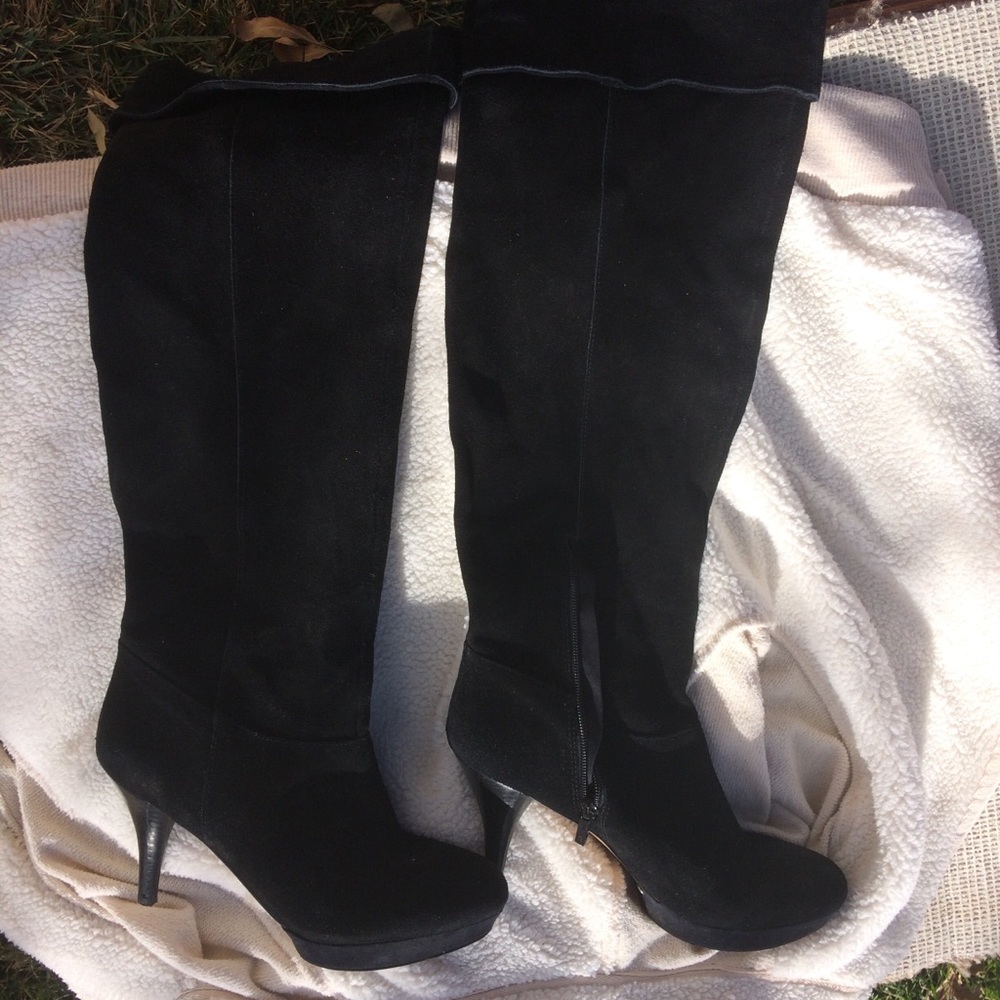 Black boots